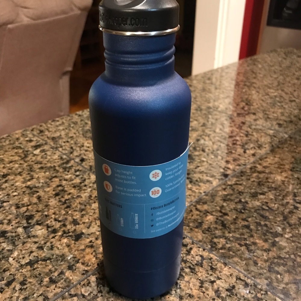 NWT Bottle keeper! - Picture 2 of 3